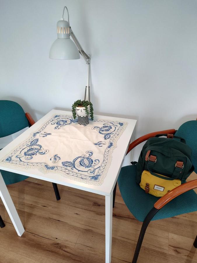 Uroczy Apartament Z Miejscem Na Auto W Garazu Apartment Varşovia Exterior foto