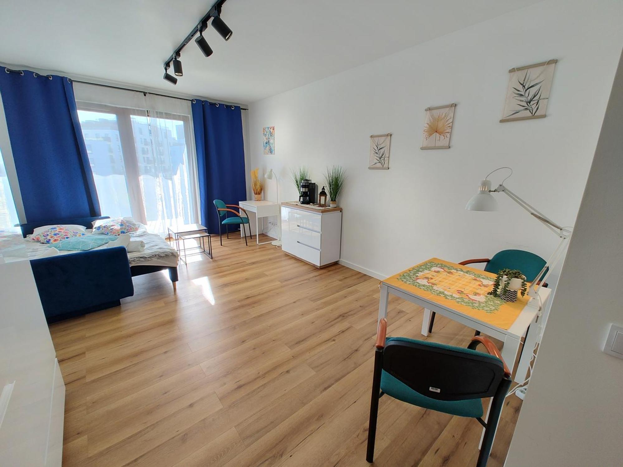 Uroczy Apartament Z Miejscem Na Auto W Garazu Apartment Varşovia Exterior foto
